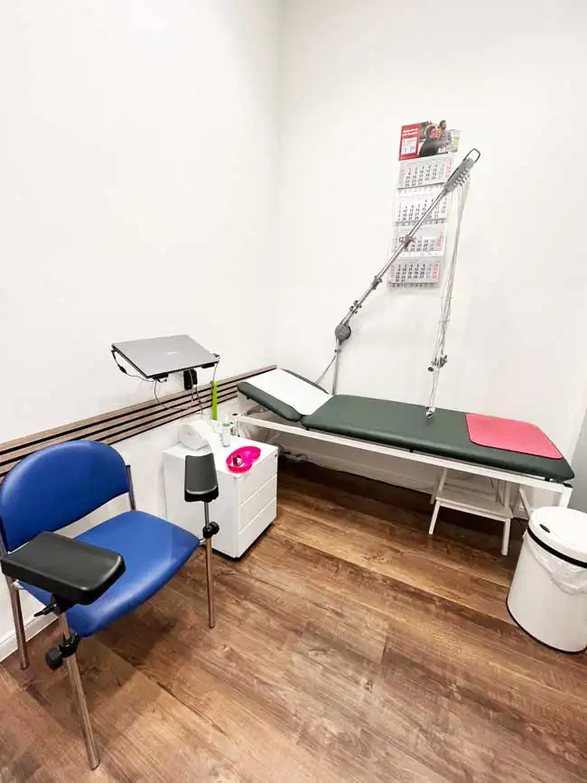 Ein Behandlungszimmer in Hennigsdorf – Die Yachthafenpraxis der OHV DOCS Ein Behandlungszimmer in Hennigsdorf - Die Yachthafenpraxis der OHV DOCS