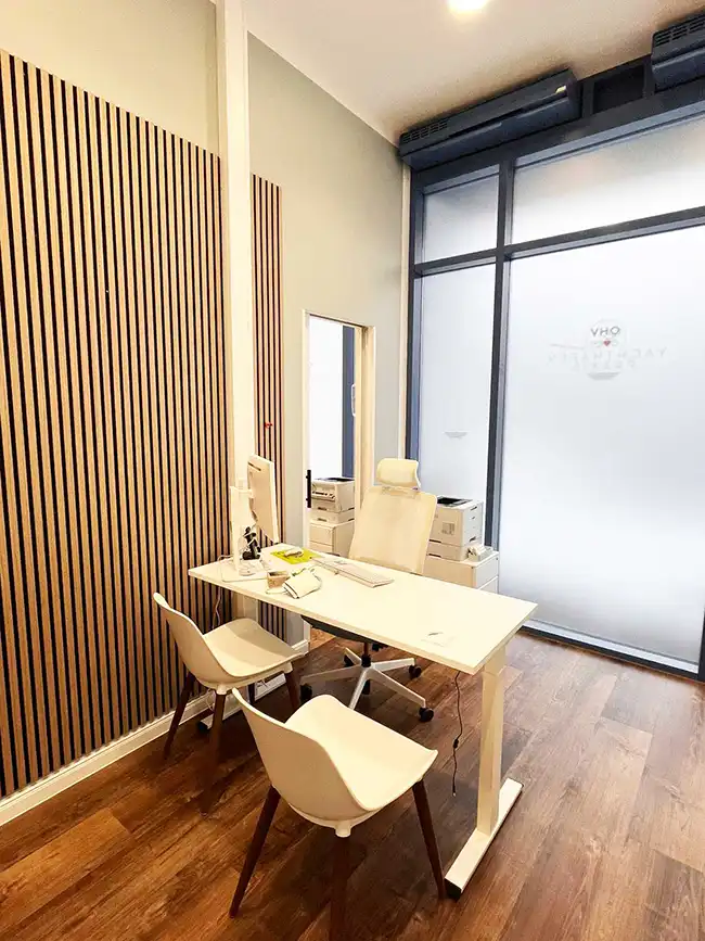 Behandlungszimmer in Hennigsdorf – Die Yachthafenpraxis der OHV DOCS Behandlungszimmer in Hennigsdorf - Die Yachthafenpraxis der OHV DOCS